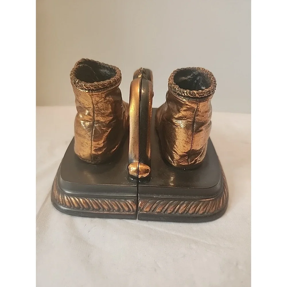 The Unbranded Brand vintage victorian